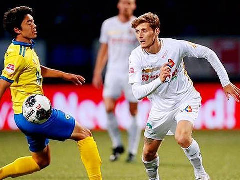 球迷还是分 球迷还是分