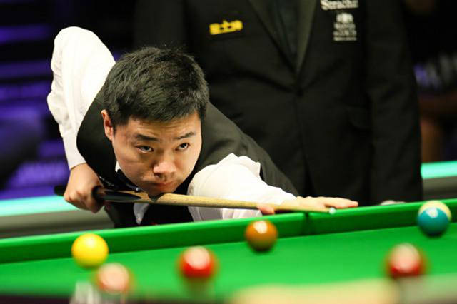 同时也凸显 同时也凸显