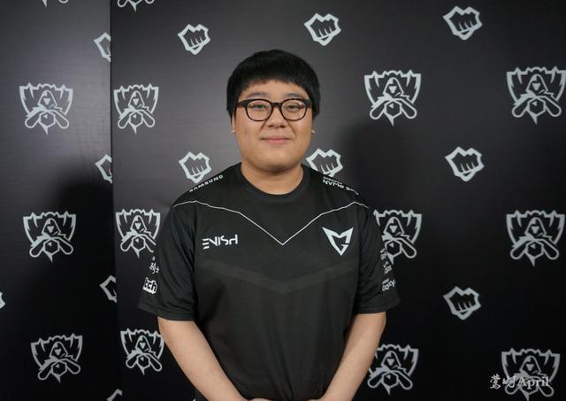 在比赛的前 在比赛的前