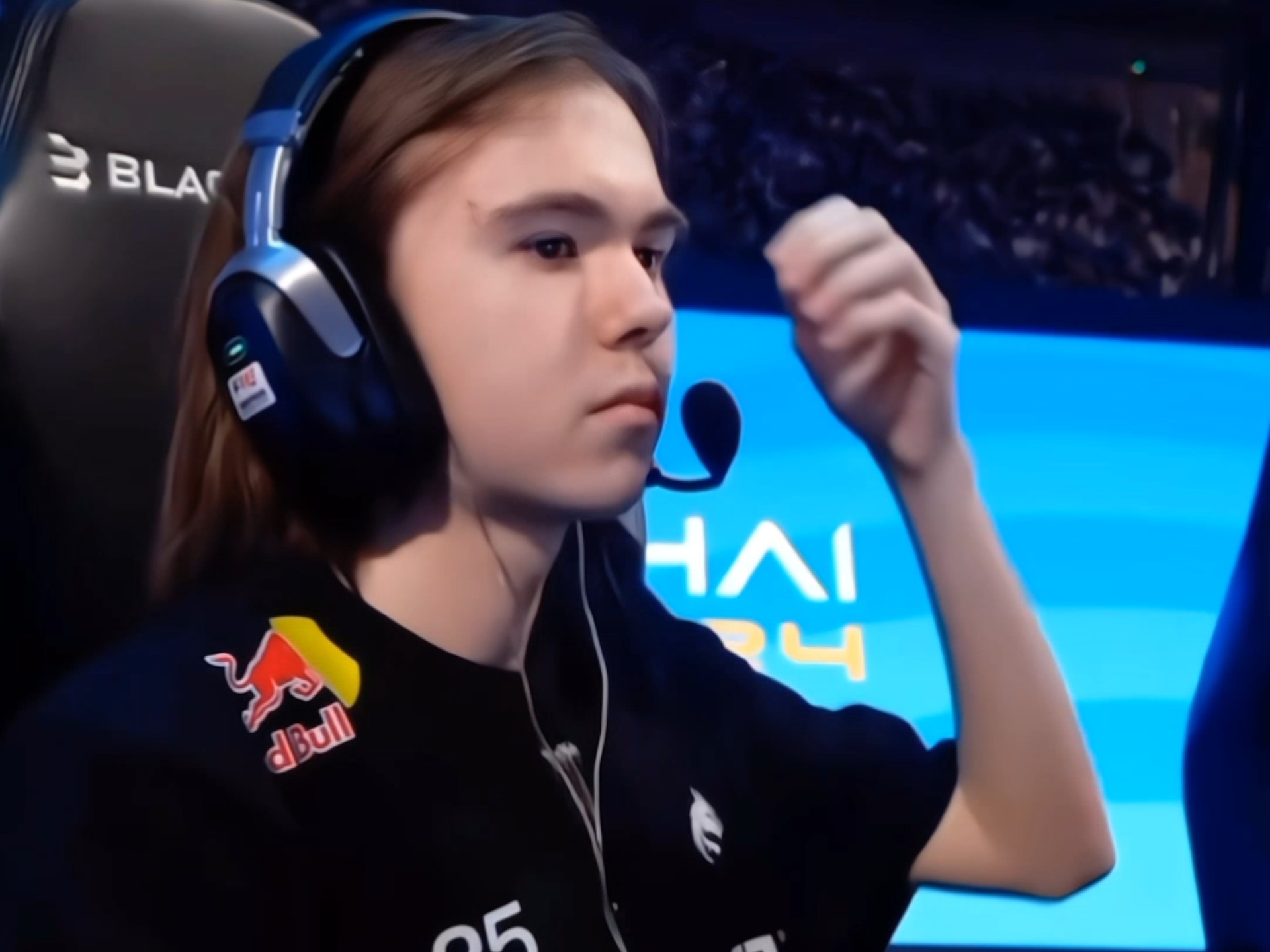 牵制也提升 牵制也提升